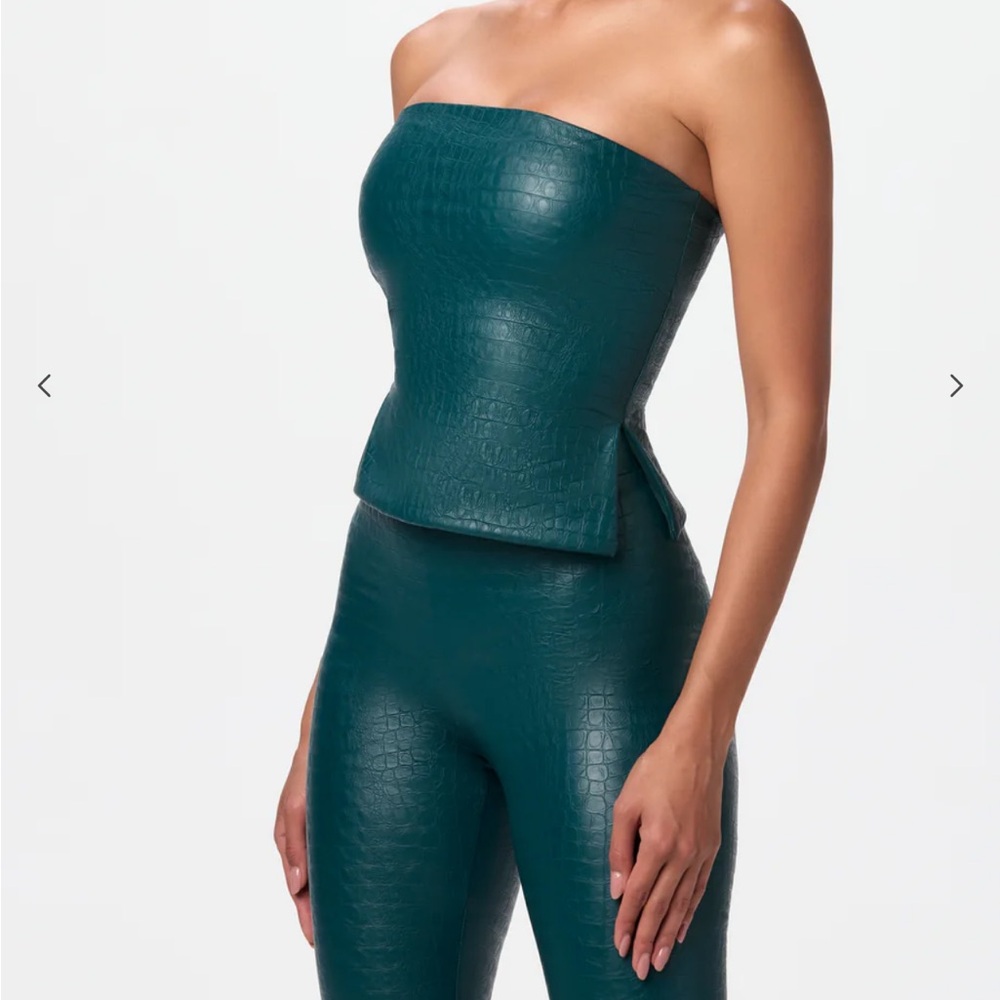 Elegant Teal Croc-Embossed Tube Top